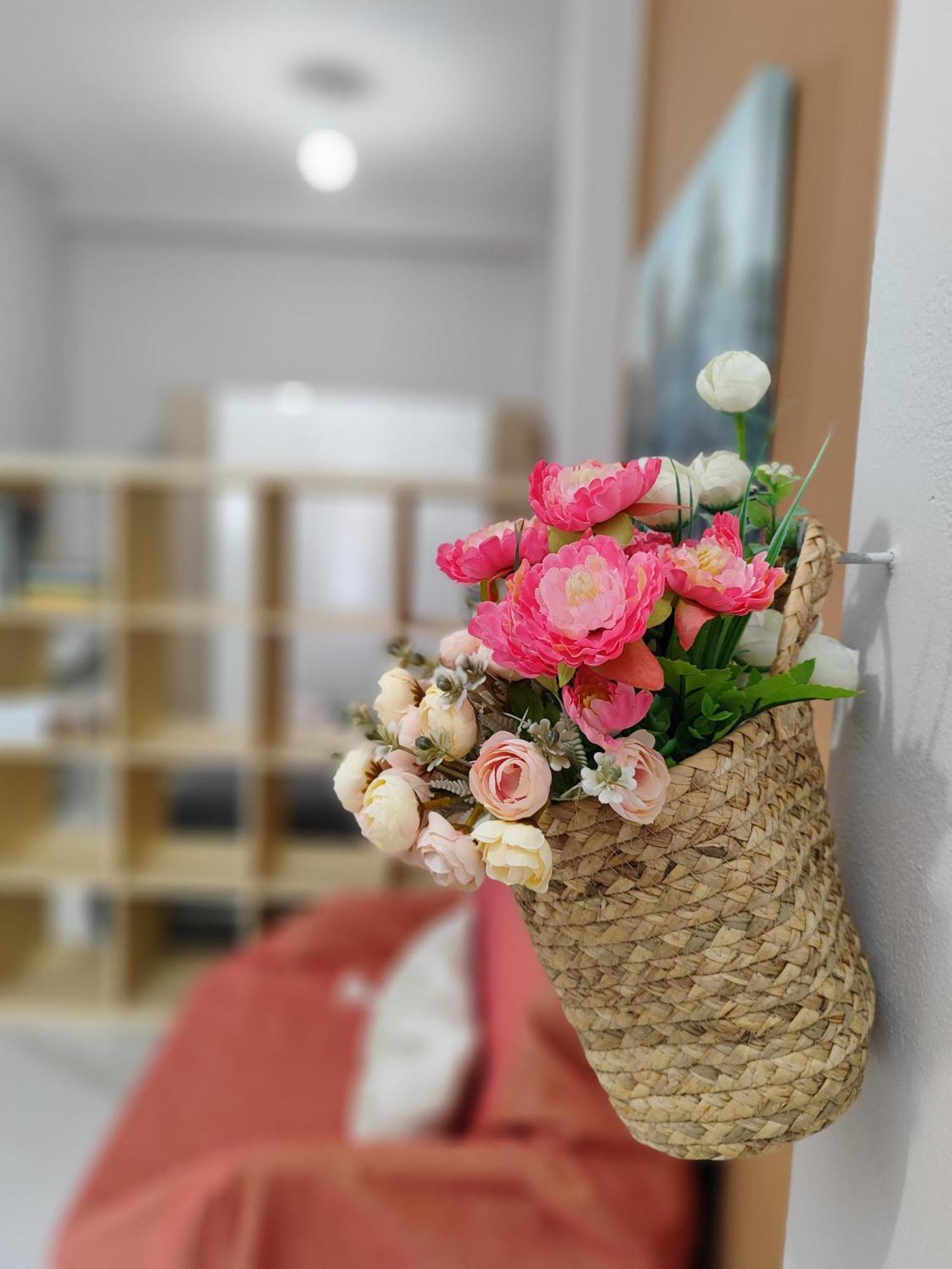 Charilia Apartment Mytilene Bagian luar foto