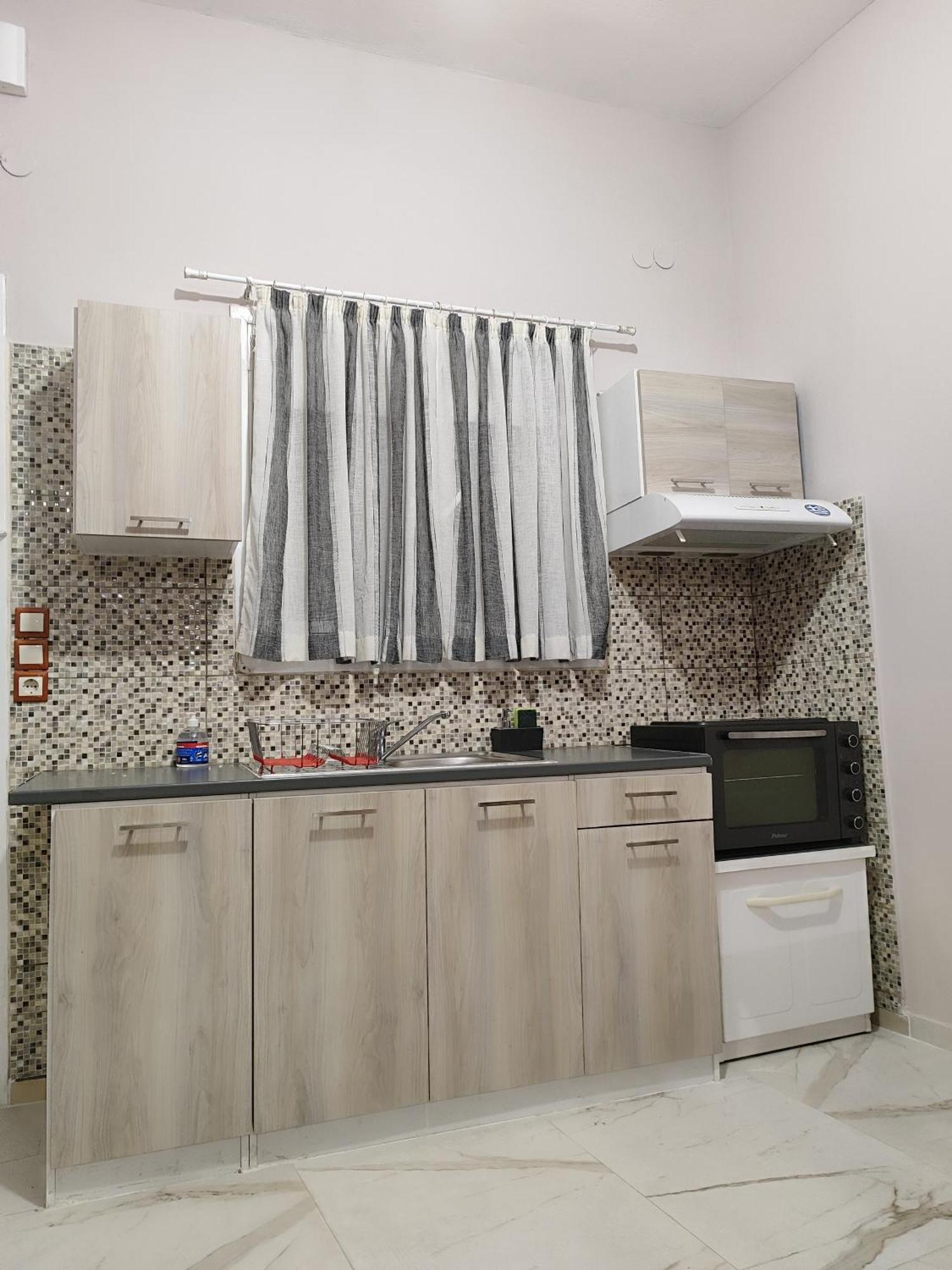 Charilia Apartment Mytilene Bagian luar foto